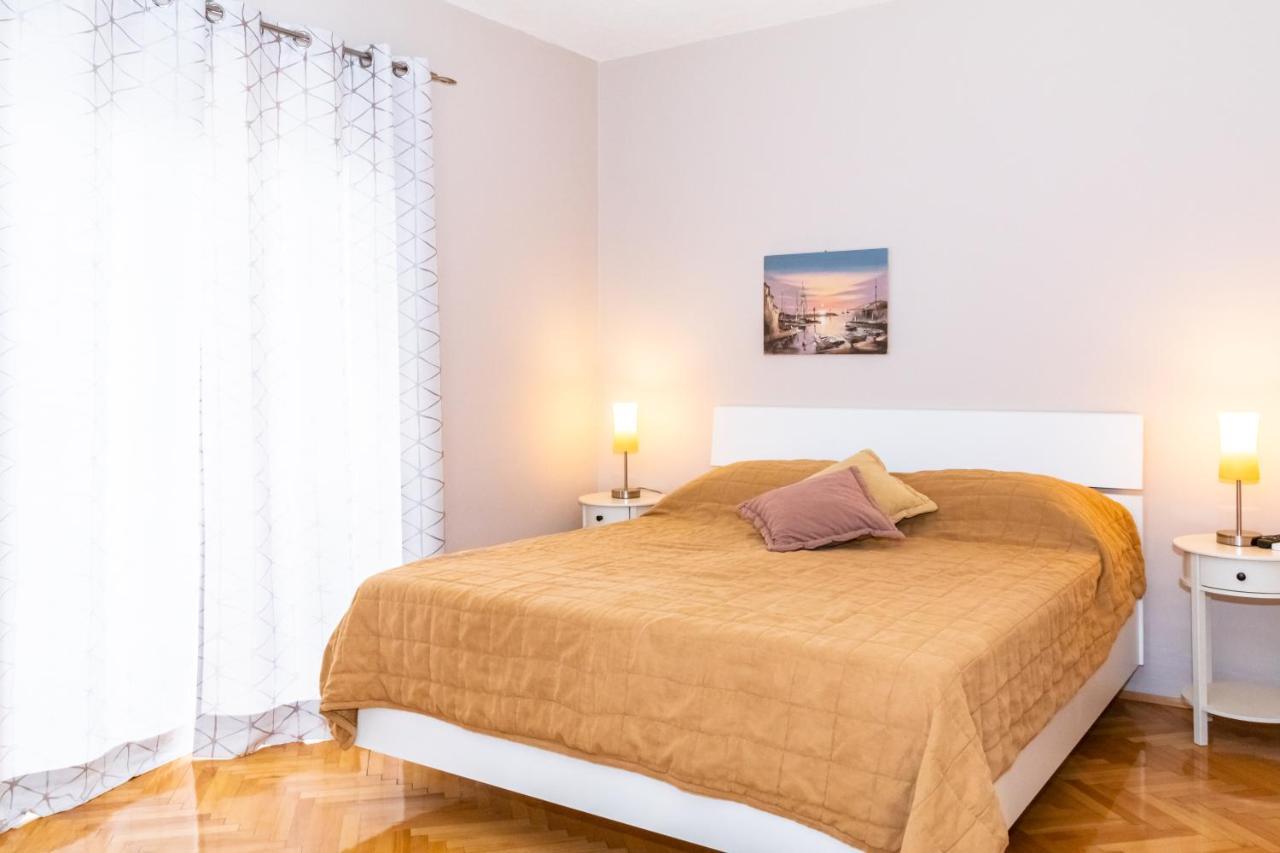 Cozy Studio Vanja Vodice Apartment Luaran gambar